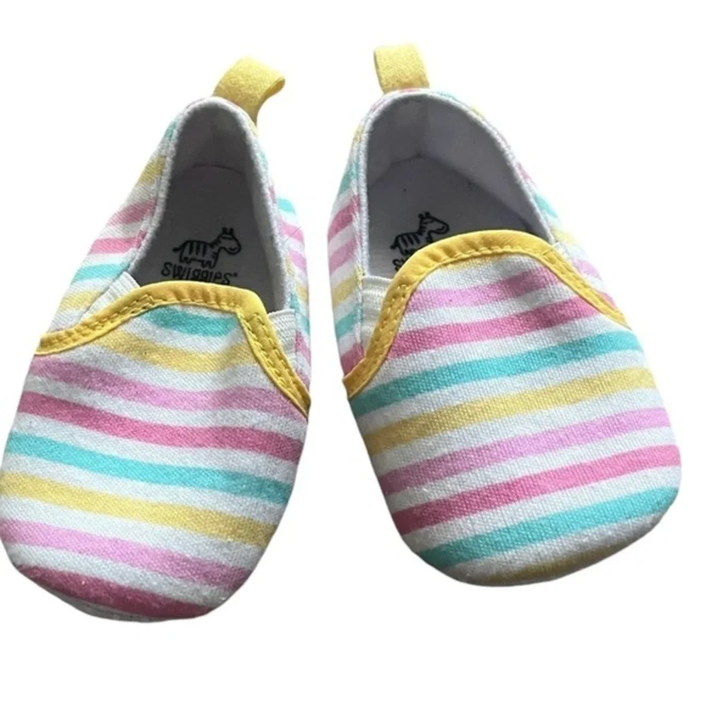 Swiggies striped multicolored slippers cotton Unisex Baby 3-6 Months  socks free